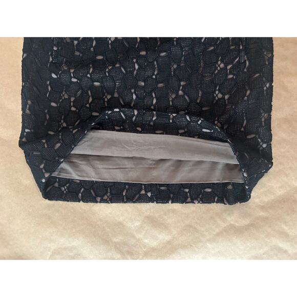 Diane von Furstenberg DVF Black Delian Crochet Pebble Lace Peplum Dress Size 2 - Picture 6 of 15